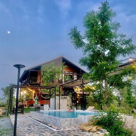 Rang Robin Farmstay With Swimming Pool Ban Wang Muang エクステリア 写真